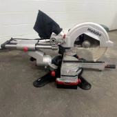 Пила торцовочная Metabo KGS216 с протяжкой (б/у) в компании ГенПрокат